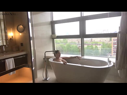 ❤️ Enorme babe die hartstochtelijk haar poesje aftrekt in de badkamer ️❌ Anal porno at us nl.sexvideosex.top ❤