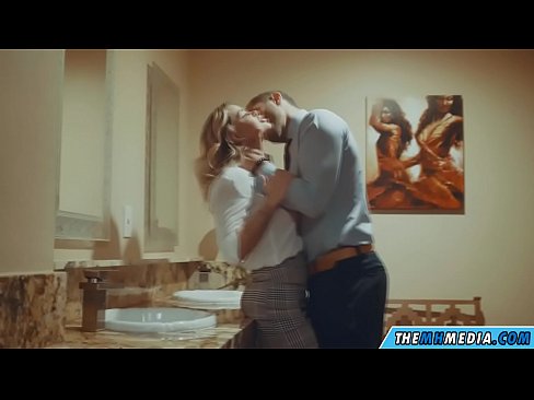 ❤️ Wanneer een rondborstige blondine je verleidt in een openbaar toilet ️❌ Anal porno at us nl.sexvideosex.top ❤